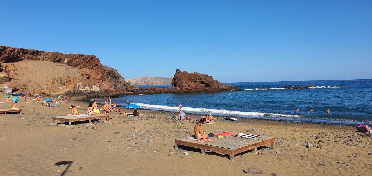 El Burrero "The Red Crab Studio" By Bbhome At Gran Canaria Airport - Wifi 300 Mbps מראה חיצוני תמונה